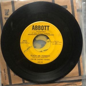 The De Castro Sisters It's Love Vinyl 45 Record '54